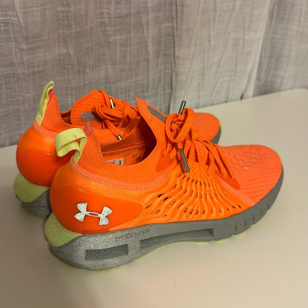 UA Women’s running sneakers, size 8.5